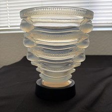 Lalique Vase Saint Mark