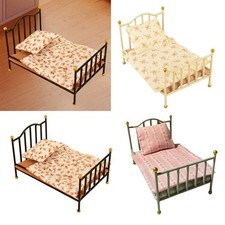 Mobilier miniature pour maison