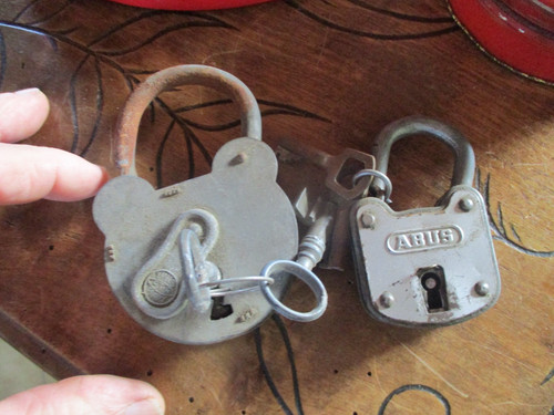 Ancien cadenas leurs 2 - 2),