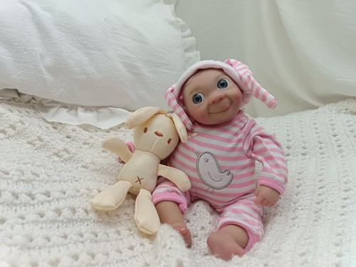 Adorable mini bébé reborn - bébé,
