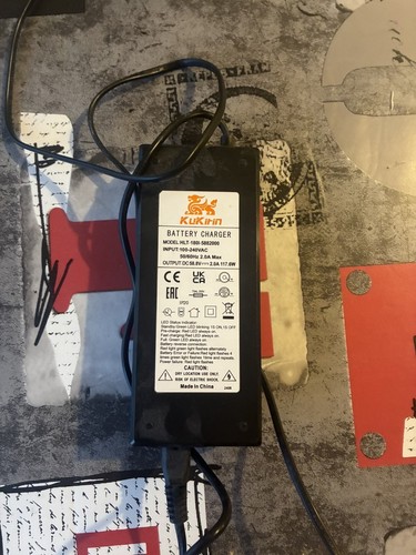 Chargeur trottinette - ,