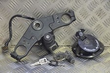 PLAQUES DE DIRECTION KIT CLÉS