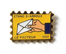 Pin's LA POSTE Timbre le