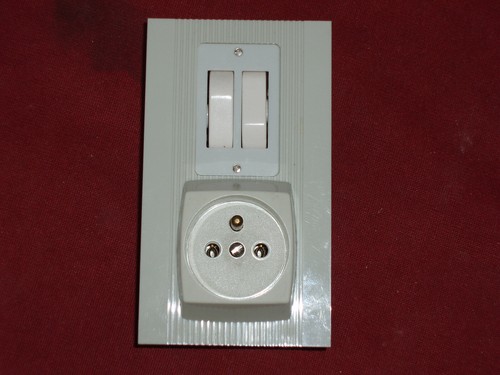 Interrupteur double et - 1, va