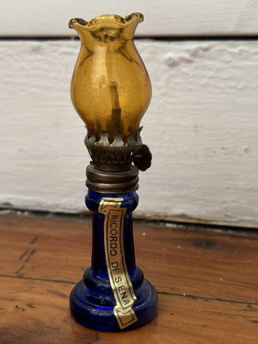 Lampe huile - à,