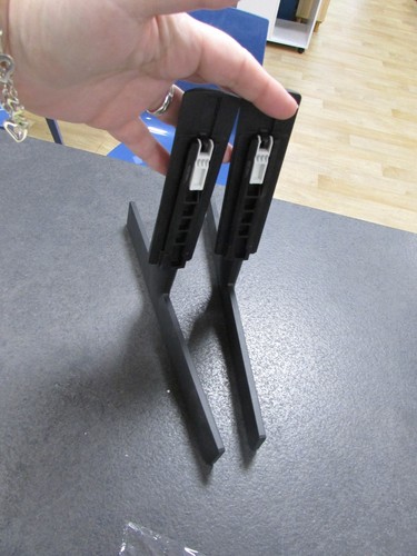 Pieds pour télévision