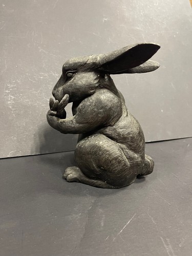 Large bronze animal carrot - large,
