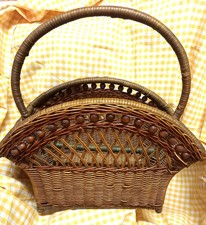Ancien panier en osier avec
