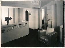 photo interior design art deco silver era chairs library