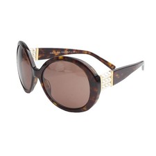 CHANEL White Pearl Temple