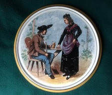 Rare dessous de plat Sarreguemines "la serveuse" signé UC&co (1875-1900)