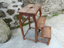 Tabouret escabeau 2 marches pliable, escamotable, ancien en BOIS