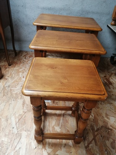 Tables gigogne - tables,