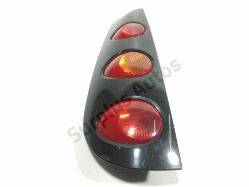 Feu arriere gauche a4548200964 - feu,