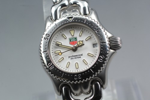 Presque comme neuve - **, montre