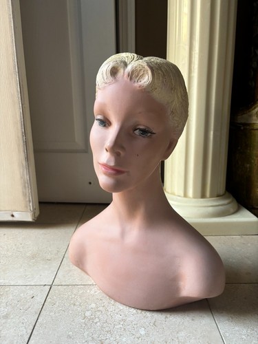 Rare and stunning vintage - rare,