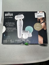 Braun SES 9020 3D Compact Epilator - White. The Shaver Head Is Slightly Used.