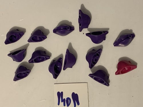 Lot pièces lego chapeau - pièces,