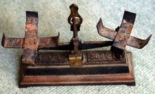 Antique Toy - Vintage Toy - Mini Balance "Roberval"