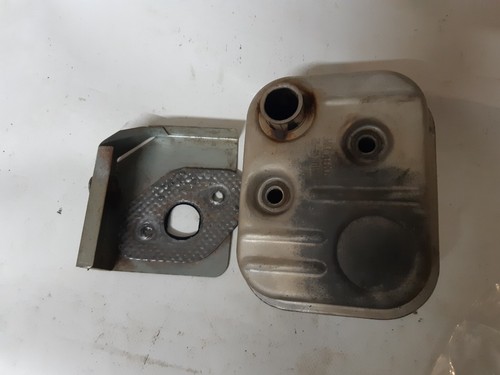 Pot échappement moteur - d,
