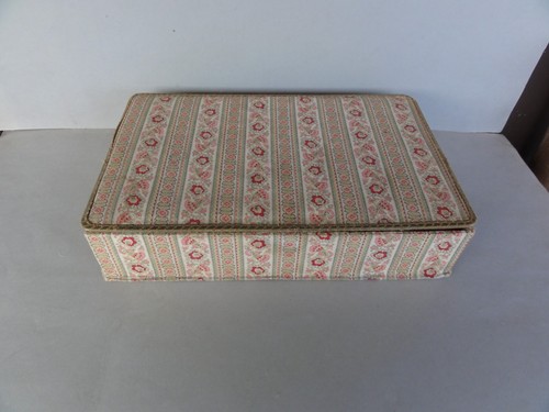 Ancienne boite tissu - boite, en