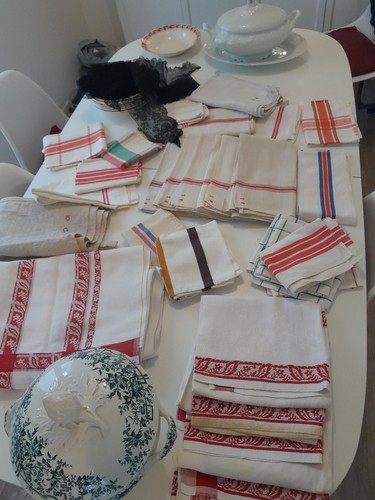 Lot torchons nappe dentelle - torchons,