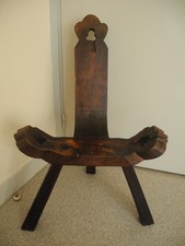 chaise tripode bois déco