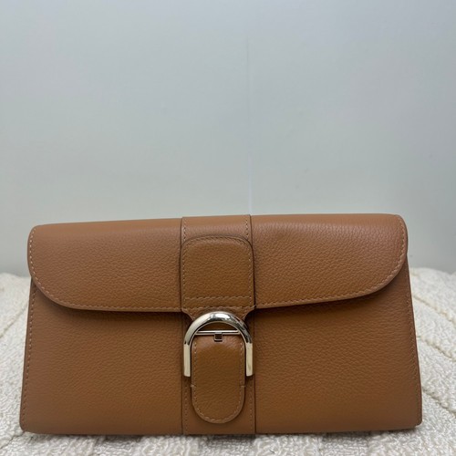 Delvaux brillant grained - brillant,