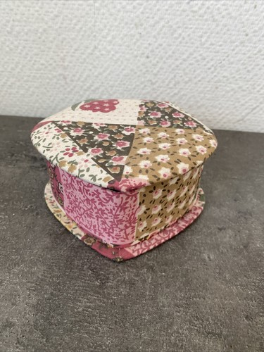 Ancienne petite boîte - ancienne, À