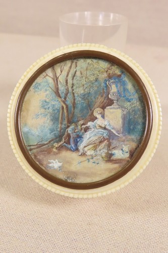 Ancienne jolie petite boite - ancienne,