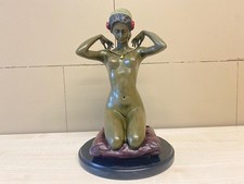 Sculpture  Femme nue avec collier en bronze Art Nouveau d'après Paul Ponsard