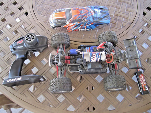 Traxxas revo 16 - traxxas, e-revo