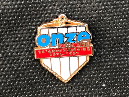 Pins pin badge sport - sport, foot