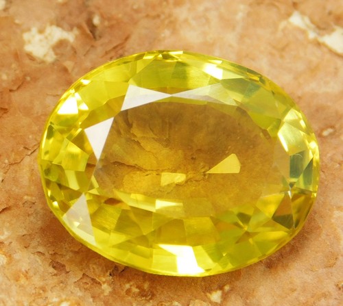 Saphir jaune naturel - , non