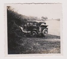 Snapshot argentique accident de voiture septembre 1933 vintage car Licorne