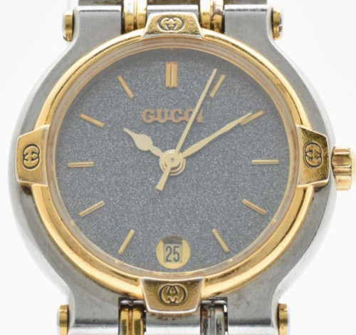 Presque comme neuve montre - neuve],