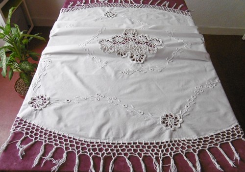 Superbe nappe avec - , imposantes