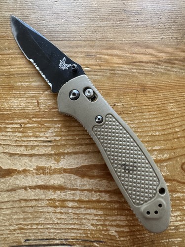 Benchmade 551 griptilian - griptilian, s30v