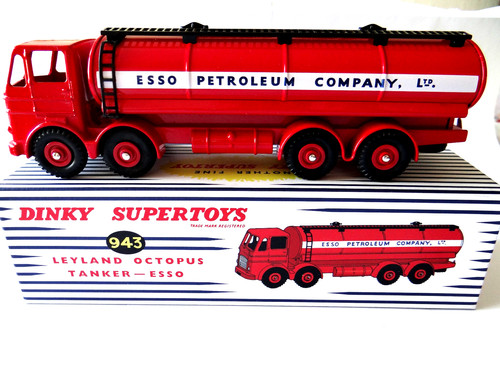 Dinky toys atlas - dinky,