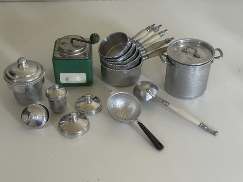 Ancienne dînette aluminium - dînette, a