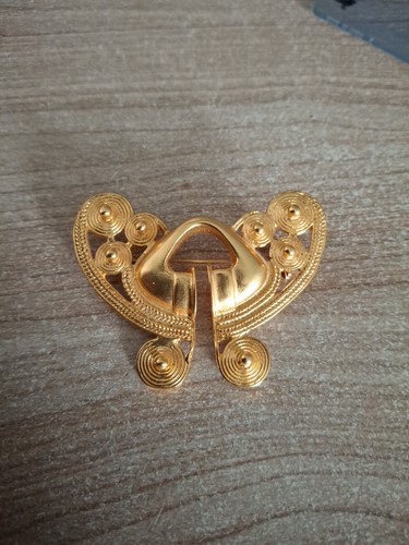 Broche balenciaga signée - broche,