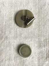 HERMÈS PARIS LOT 2 BOUTONS