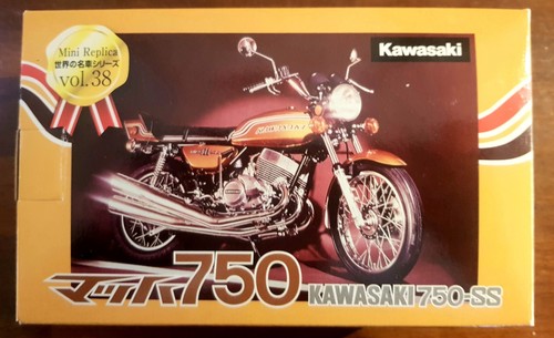 Kawasaki 750 12 - 750, 1:12