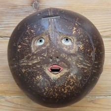 Boîte Noix de Coco Sculptée