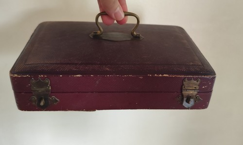 Ancien coffret pour argenterie