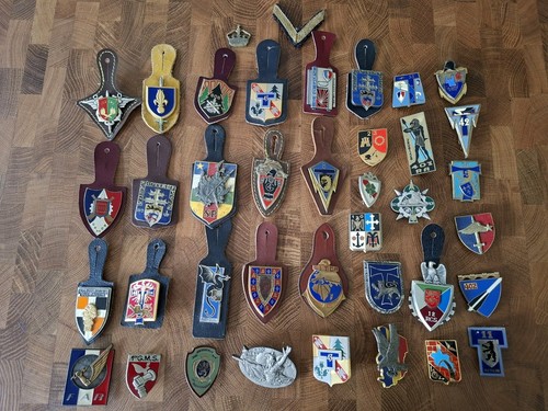 Lot militaria insignes - lot, 37