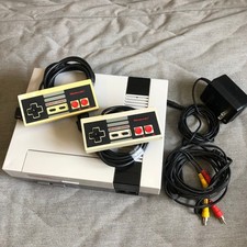 Nintendo Entertainment System NES Console - Gray (NES-001)