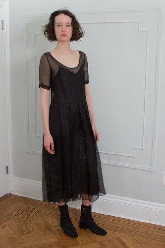 Robe organza noire - en,