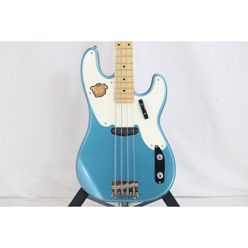 Guitare basse électrique