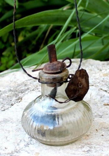 Ancienne petite lampe huile - ancienne,